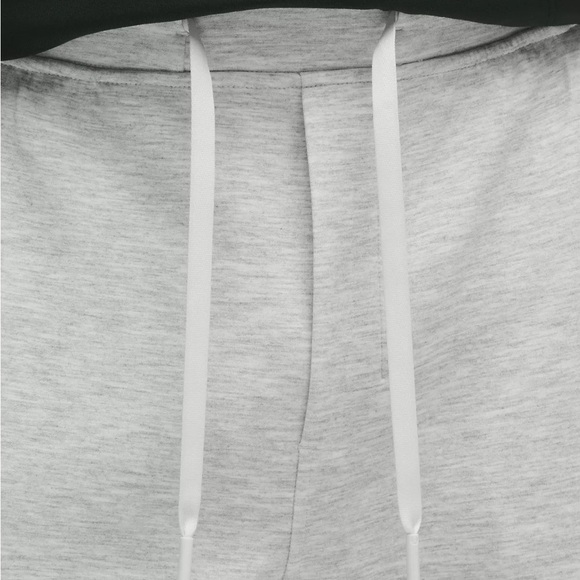 Men's Lululemon Smooth Spacer Jogger Regular in Heathered Grey - Picture 3 of 8